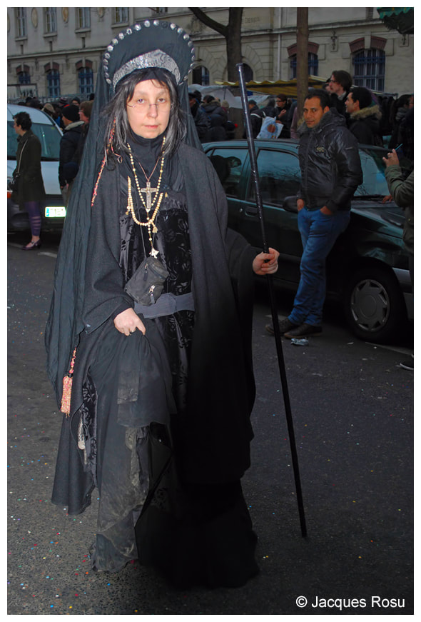 Une sorcière à Paris ?