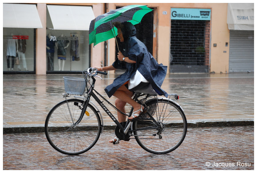Italie, Ferrare, roulons sous la pluie